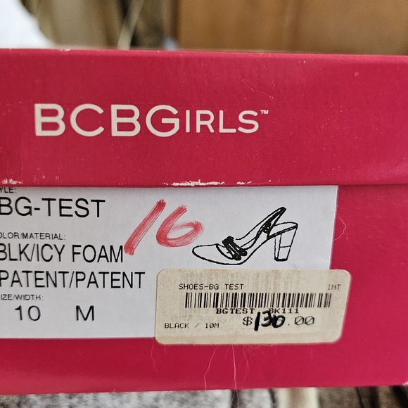 BCBG women's shoes - Picture 7 of 7